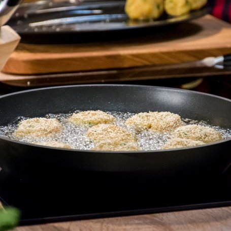 Krok 4 - Doradca Smaku VI: Kotleciki rybne z fasolką szparagową i piklami, odc. 22 foto