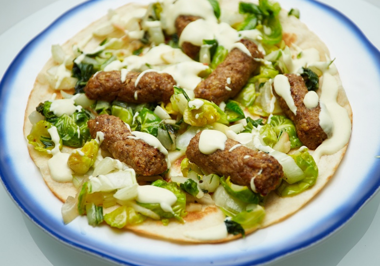 Doradca Smaku VI: Tortilla z domowymi kiełbaskami i dipem jogurtowym, odc. 18