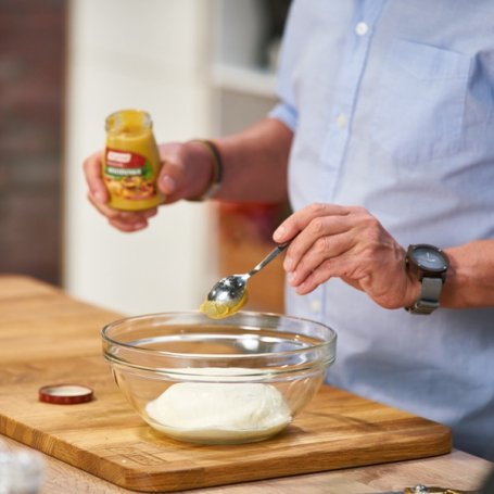 Krok 3 - Doradca Smaku VI: Tortilla z domowymi kiełbaskami i dipem jogurtowym, odc. 18 foto