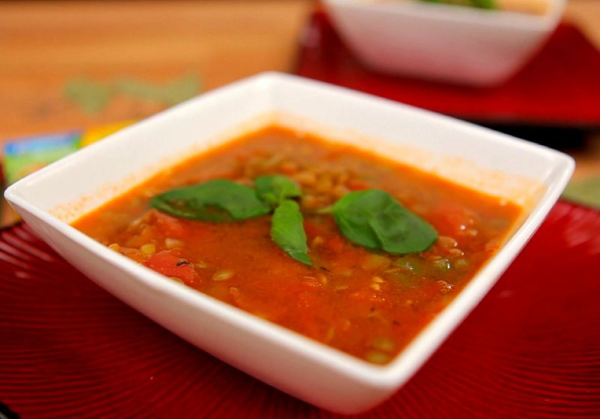Doradca Smaku: Zupa pomidorowa z soczewicą