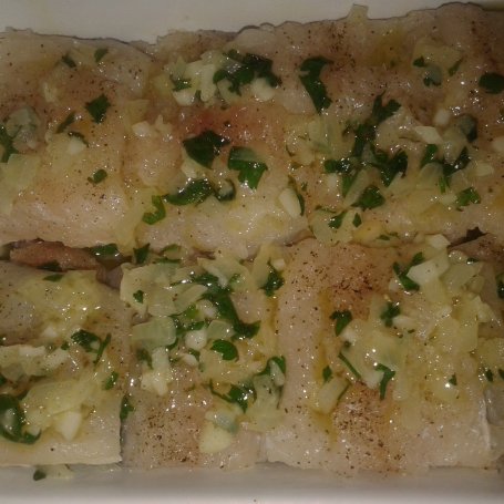 Krok 4 - Dorsz pieczony w sosie maślano-cytrynowym foto