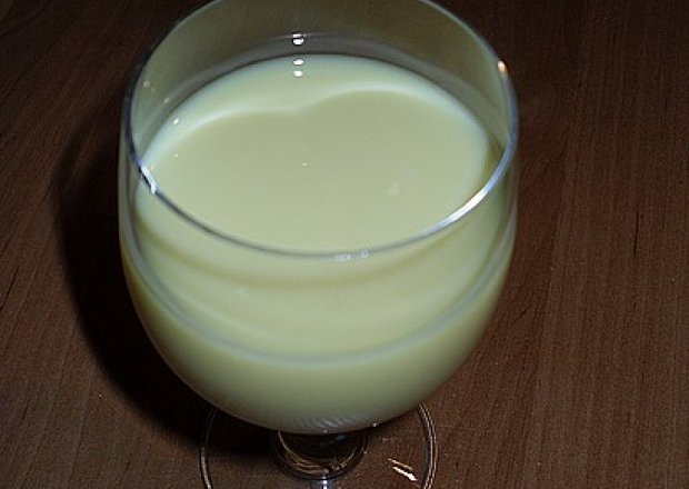 Fotografia przedstawiająca Drink mleczno - cytrynowy