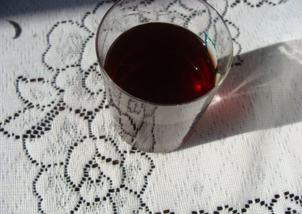 Fotografia przedstawiająca drink wiśniowy