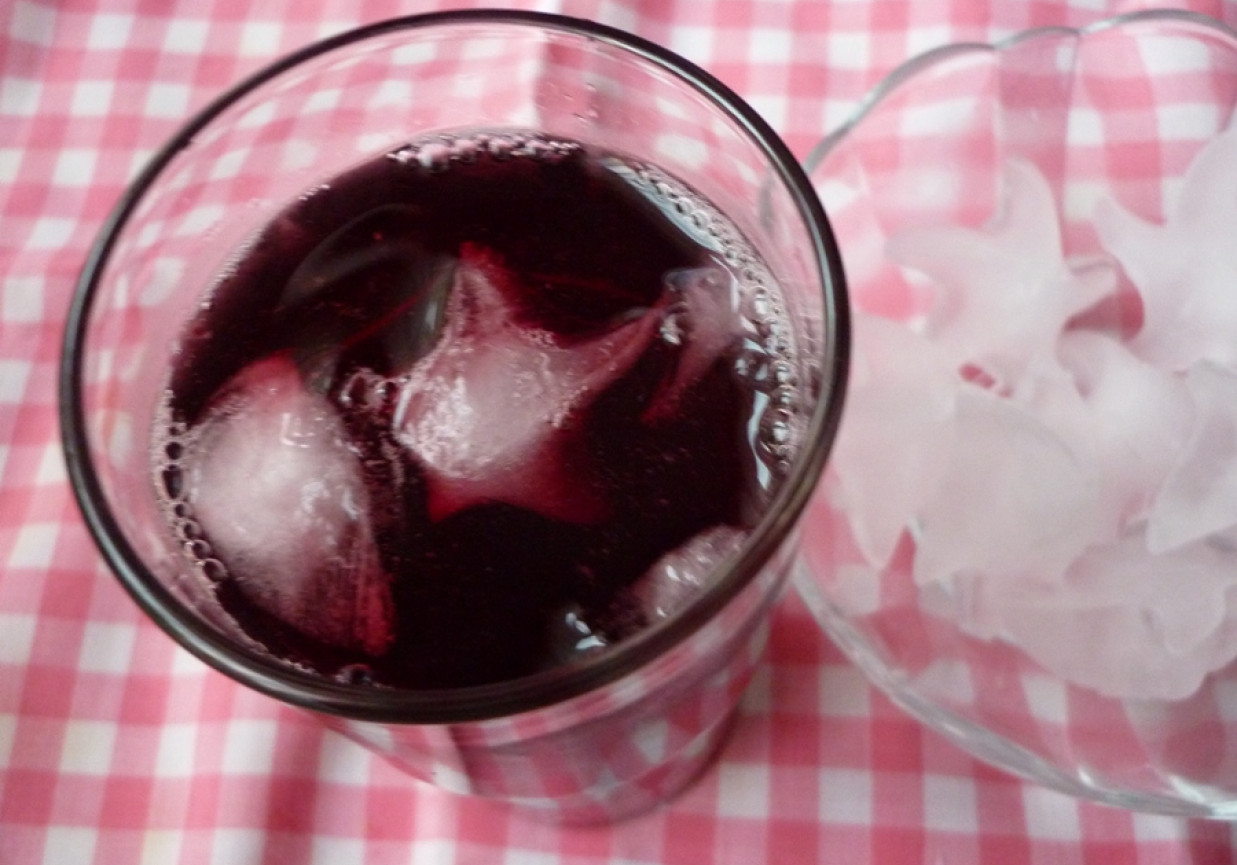 Drink z sokiem z czarnej porzeczki DoradcaSmaku.pl