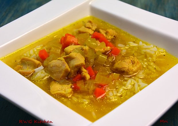 Fotografia przedstawiająca Drobiowa zupa curry