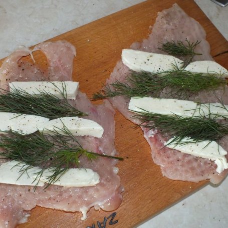 Krok 2 - Drobiowe roladki light z mozarellą foto