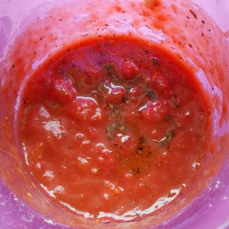 Krok 5 - Drobiowe roladki z cieciorką zapiekane w pomidorach foto