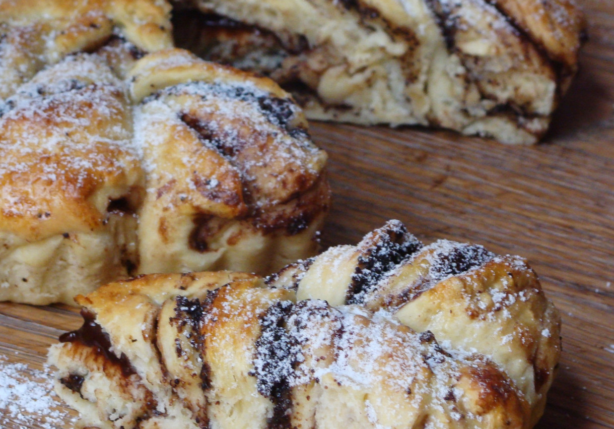 Drożdżowa gwiazda z makiem foto