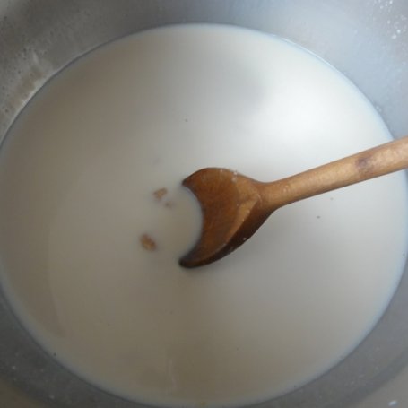 Krok 1 - Drożdżowe buchty foto