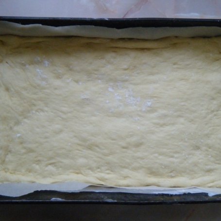 Krok 1 - Drożdżowe ciasto z borówkami i kruszonką foto