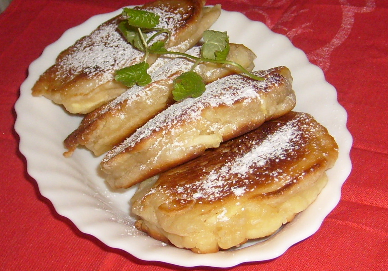 Menu Dorotki Racuchy Z Jabłkami DROŻDŻOWE RACUCHY Z JABŁKAMI NA ŚMIETANIE - DoradcaSmaku.pl