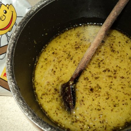 Krok 1 - Drożdżowe ślimaczki z szynką parmeńską, mozarellą, oliwkami, grzybami foto
