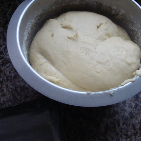 Krok 1 - Drożdżówka zawijana z marmoladą foto