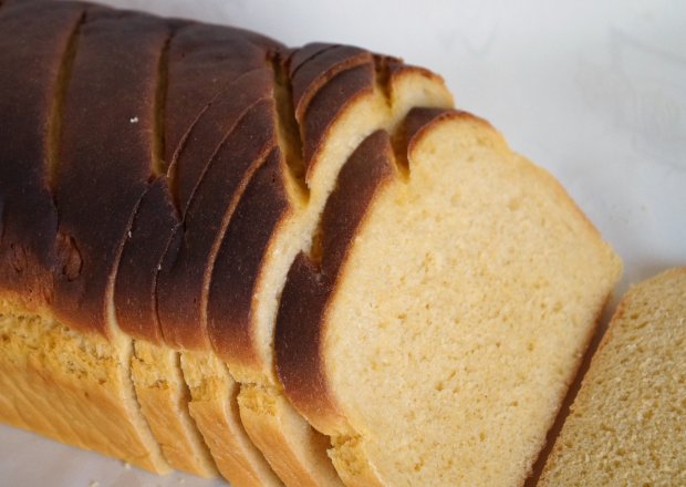 Fotografia przedstawiająca Drożdżowy chleb dyniowy