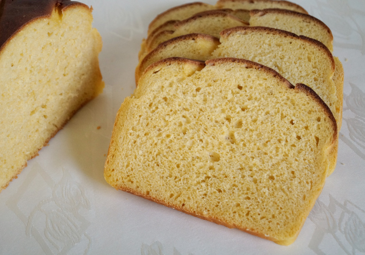 Drożdżowy chleb dyniowy foto