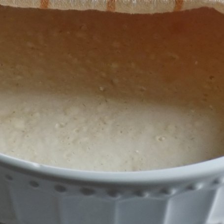 Krok 1 - Drożdżowy zawijaniec z powidłami, cynamonem i lukrem foto