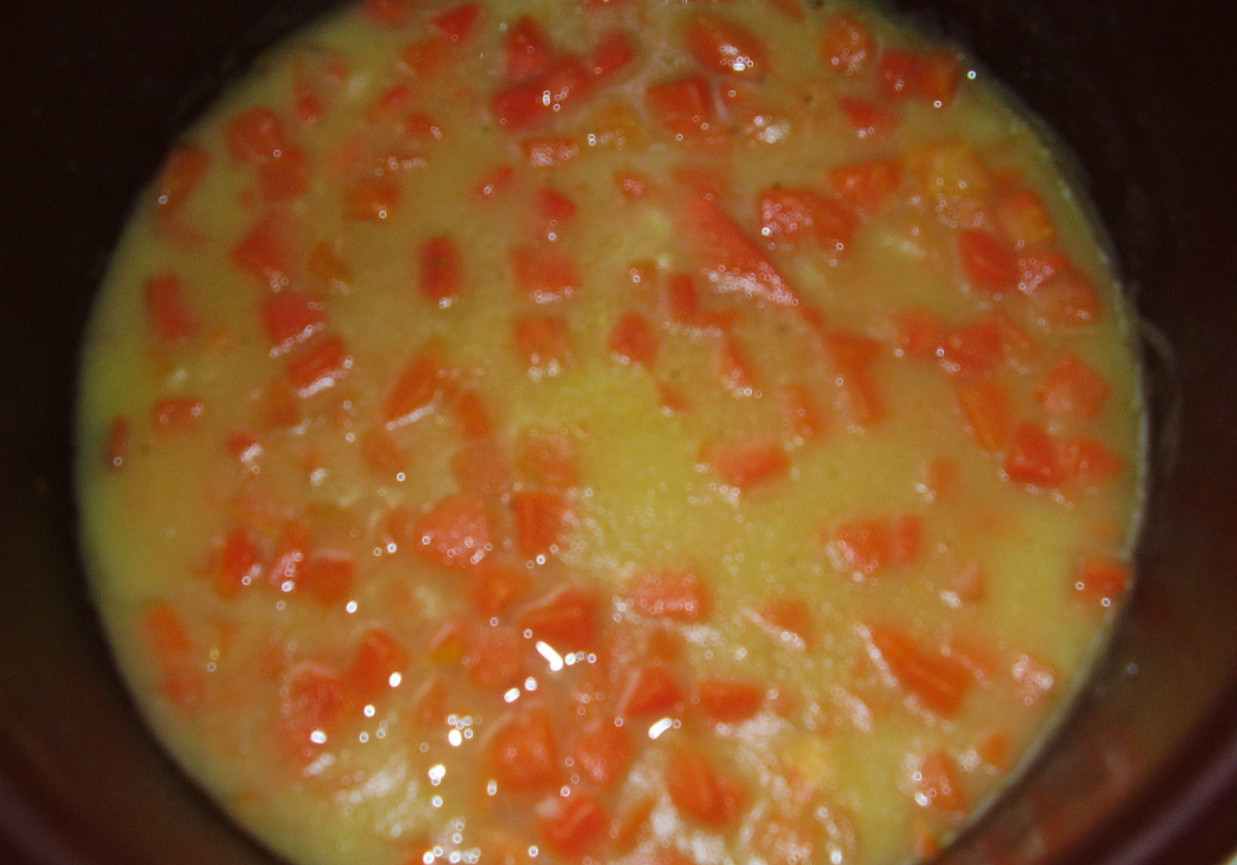 Duszona marchewka do obiadu z masłem foto