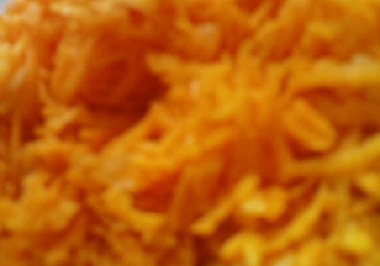 Duszona marchewka na masełku foto