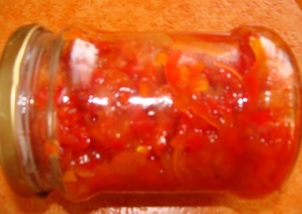 Fotografia przedstawiająca duszona papryka sos