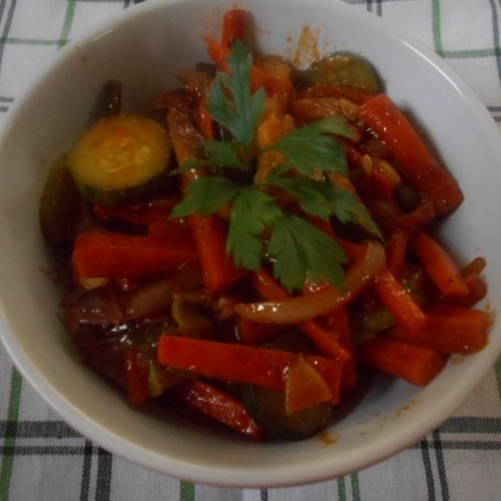 Krok 9 - Duszone warzywa z sosem chili foto