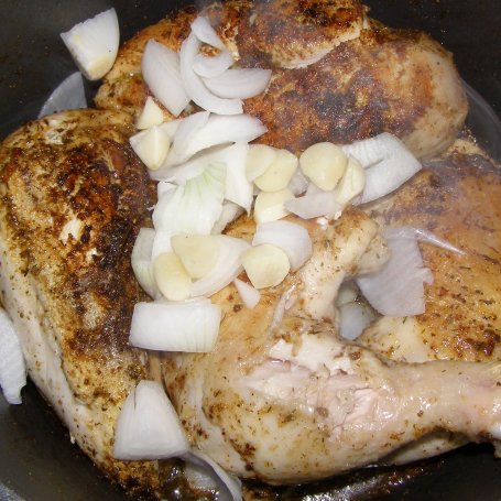 Krok 2 - duszony w warzywach kurczak z przyprawą do ziemniaków i musztardą... foto