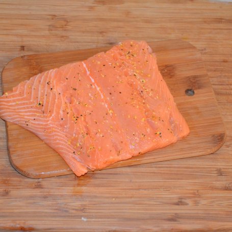 Krok 2 - Dwukolorowe sushi z gruszką foto