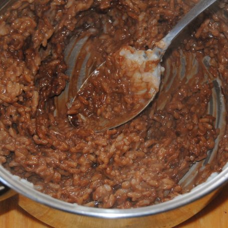 Krok 3 - Dwukolorowy pudding ryżowy z truskawkami foto