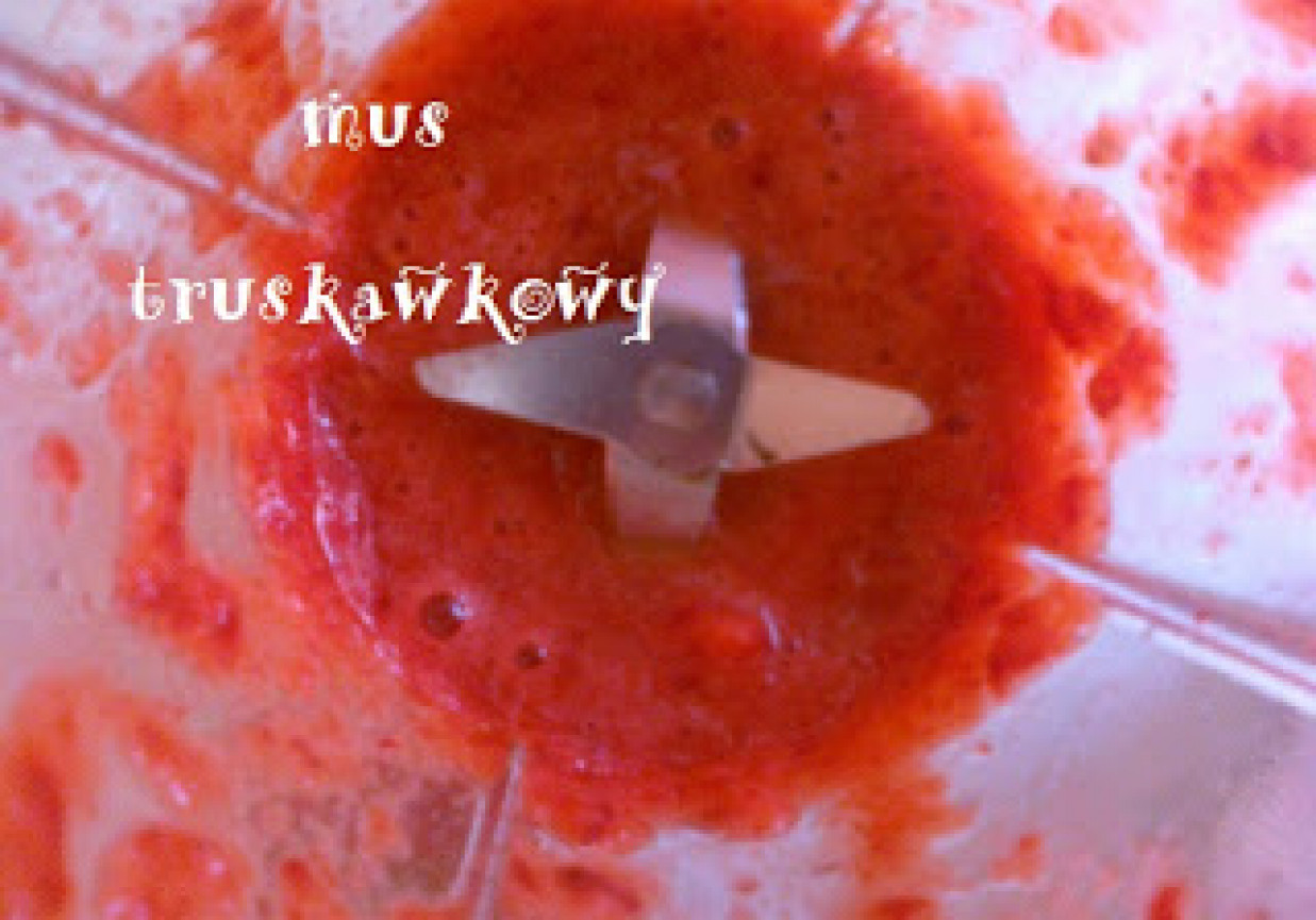 Dwuskładnikowy mus truskawkowy foto