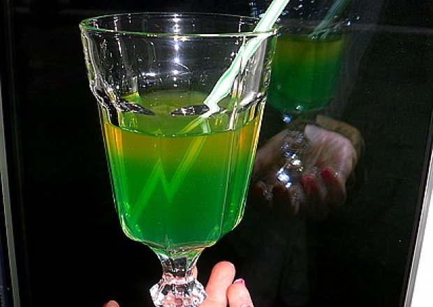 Fotografia przedstawiająca Dwuwarstwowy drink
