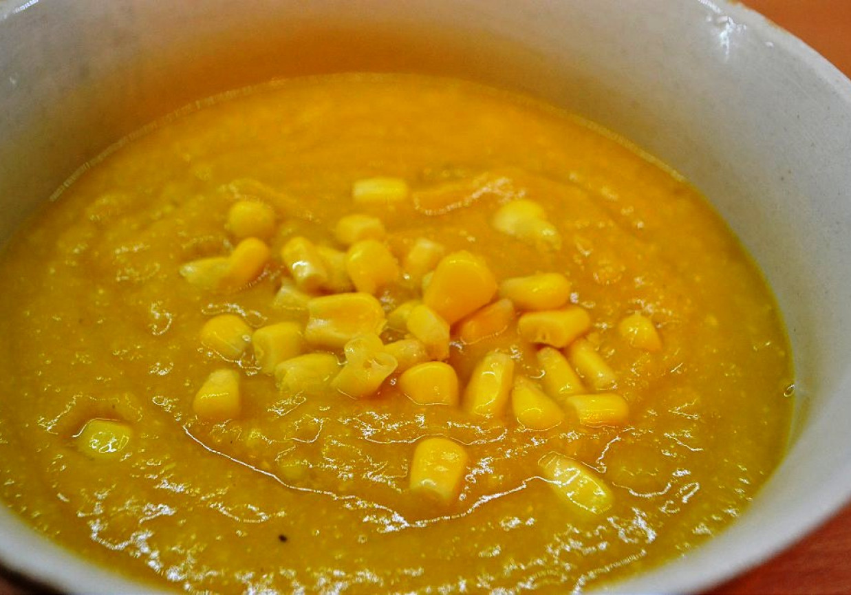 Dyniowa zupa krem z kukurydzą foto