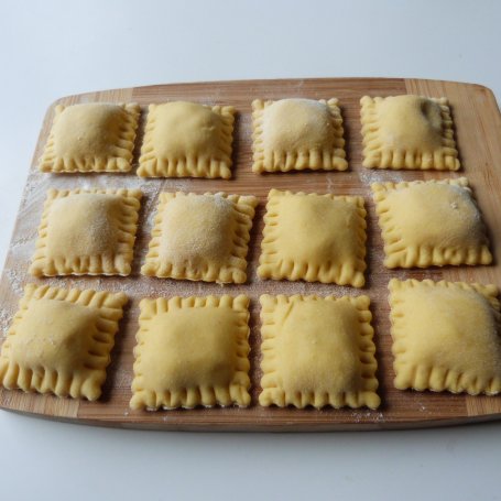 Krok 7 - Dyniowe pierogi z serem cynamonowym foto