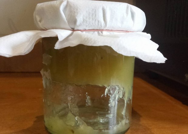 Fotografia przedstawiająca dżem cytrynowy z cukinii
