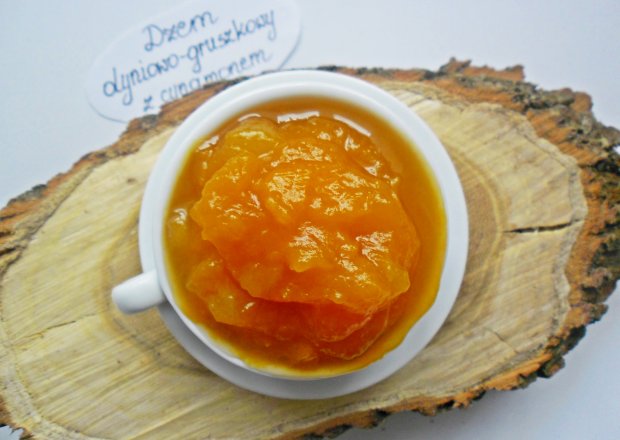 Fotografia przedstawiająca Dżem dyniowo- gruszkowy z cynamonem