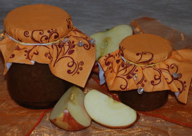 Fotografia przedstawiająca Dżem jabłkowy z koszteli