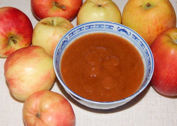 Fotografia przedstawiająca Dżem jabłkowy z wanilią