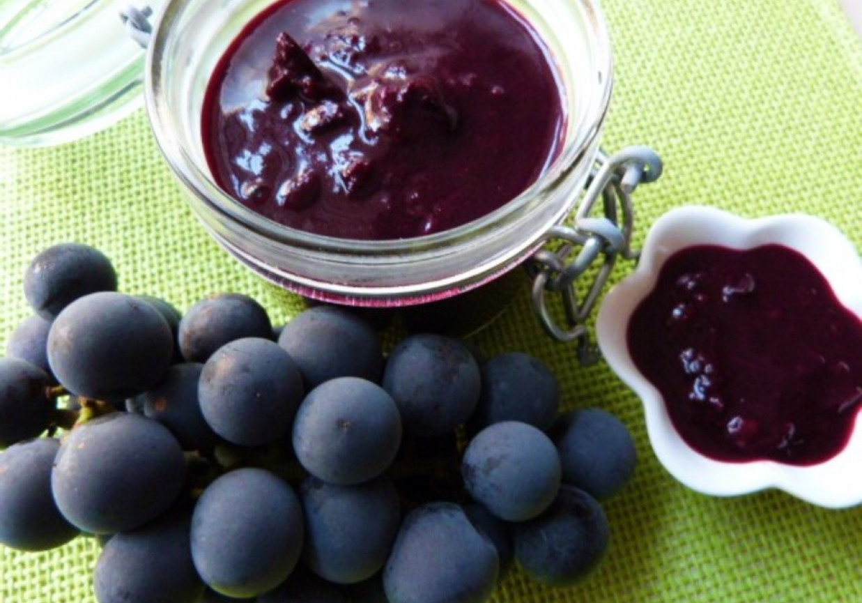 Dżem z winogron, borówek i aronii foto