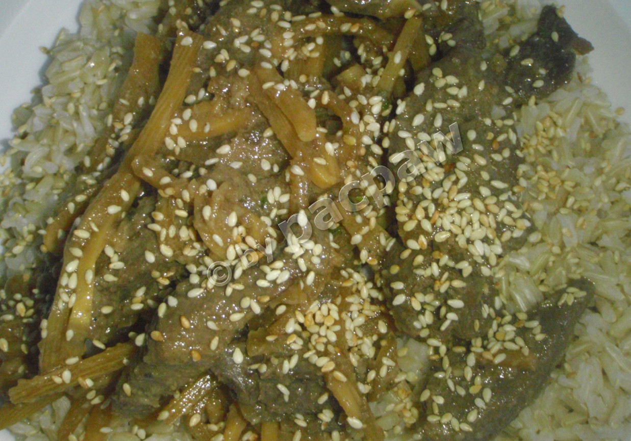 Dziczyzna po tajsku foto