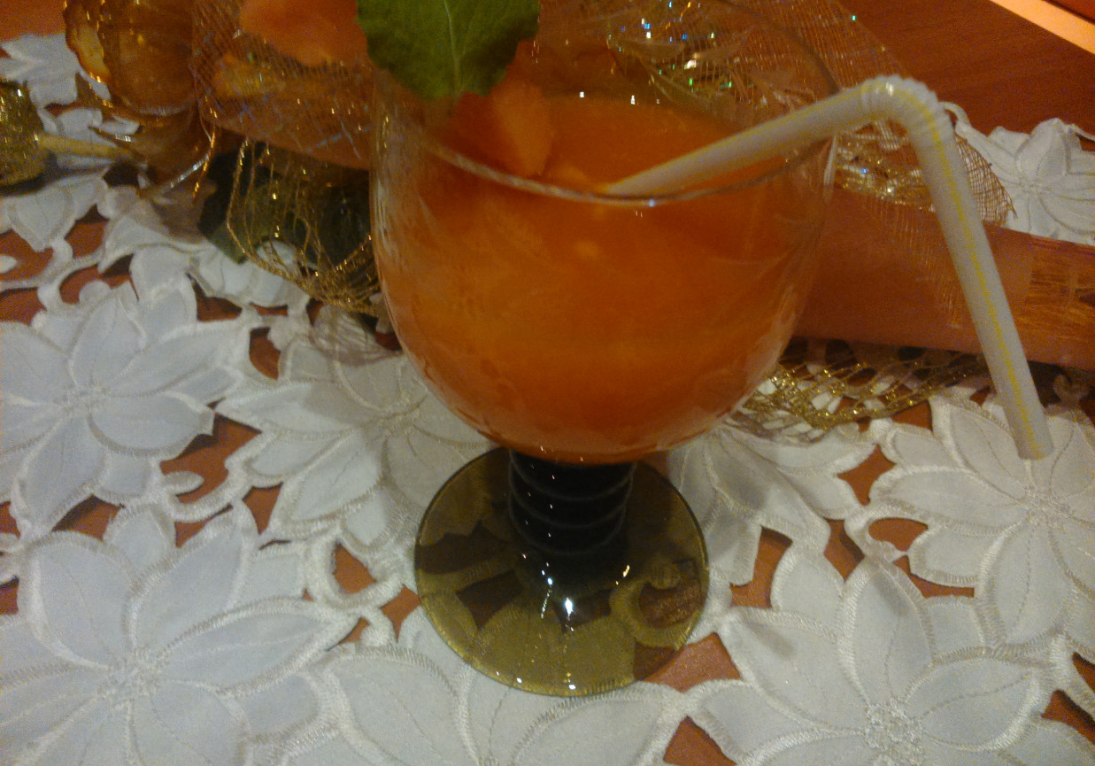 Egzotyczny drink z papayą foto