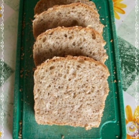 Krok 3 - Ekologiczny chleb z ziarnami foto