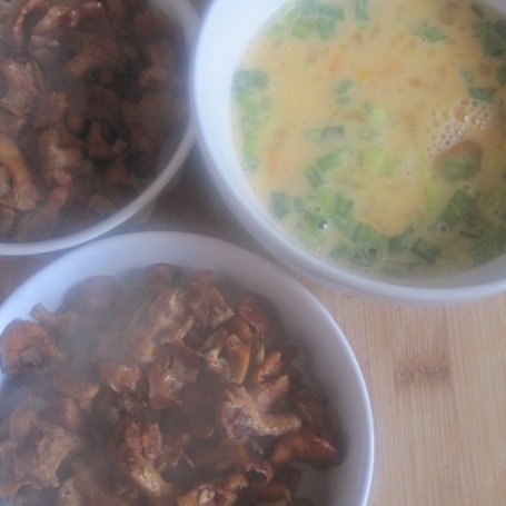 Krok 3 - Ekspresowa frittata z kurkami foto