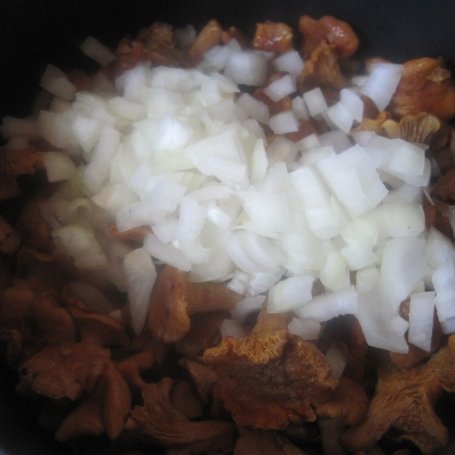 Krok 2 - Ekspresowa frittata z kurkami foto