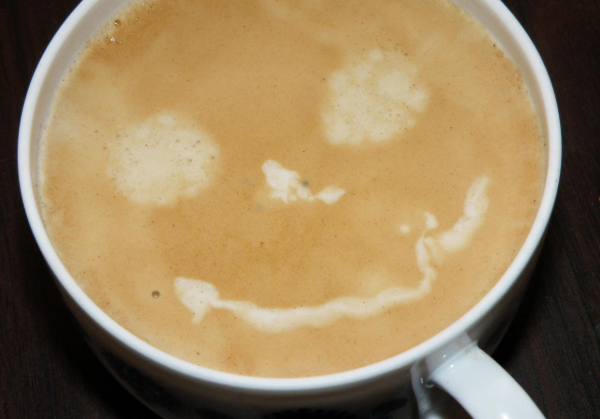 Espresso z mlekiem migdałowym foto