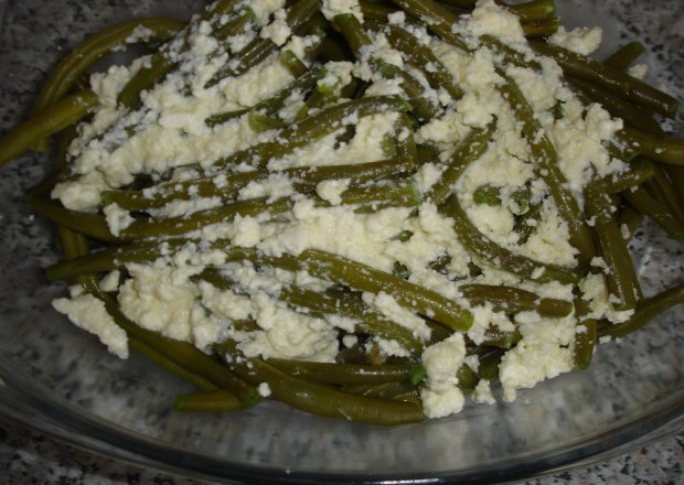 Fotografia przedstawiająca Fasola szparagowa z serem Feta