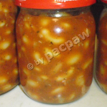 Krok 7 - Fasolka po bretońsku na wędzonych żeberkach foto