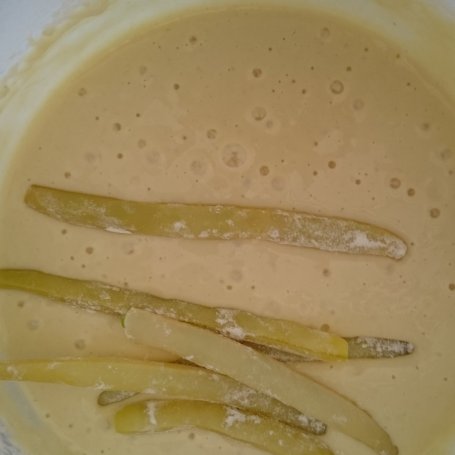 Krok 6 - Fasolka szparagowa w puchatym cieście serowym foto