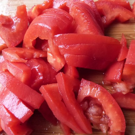 Krok 2 - Fasolka szparagowa z papryką i pomidorami  foto