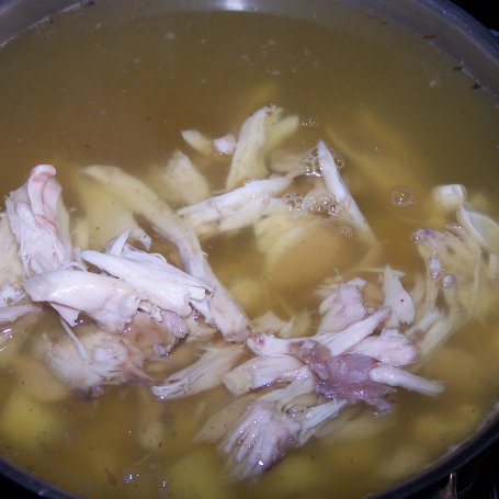 Krok 4 - Fasolowo-królikowa, czyli zupa wyborowa :) foto