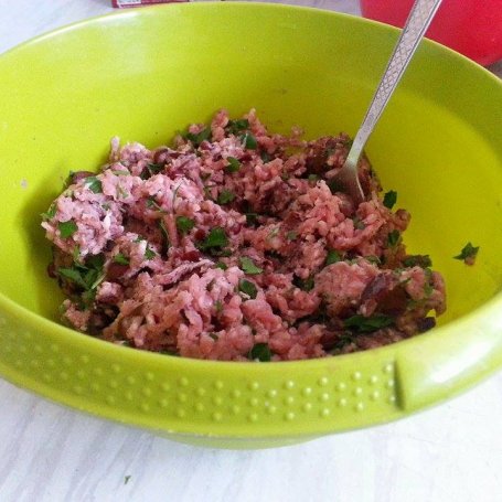 Krok 3 - Faszerowana cukinia z sosem greckim foto
