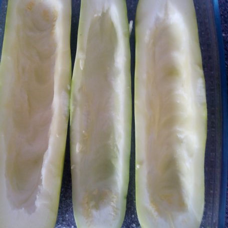 Krok 1 - Faszerowana cukinia foto