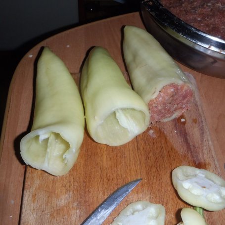 Krok 2 - Faszerowana żółta papryka z mięsem foto